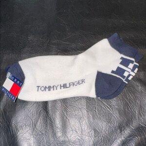 Tommy Hilfiger White, Navy & Red Logo Ankle Socks